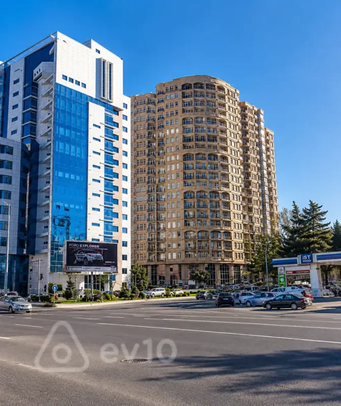 Kirayə verilir 2 otaqlı yeni tikili 90 m²