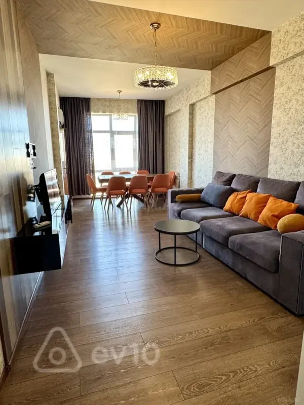 Kirayə verilir 2 otaqlı yeni tikili 89 m²
