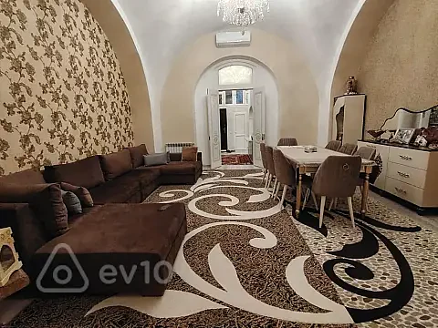 Satılır 4 otaqlı köhnə tikili 114 m² — Bakı, Nəsimi 4 otaq 114.00 m²