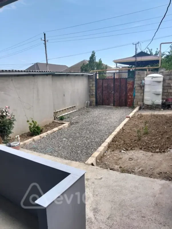 Kirayə verilir 3 otaqlı həyət evi 60 m²
