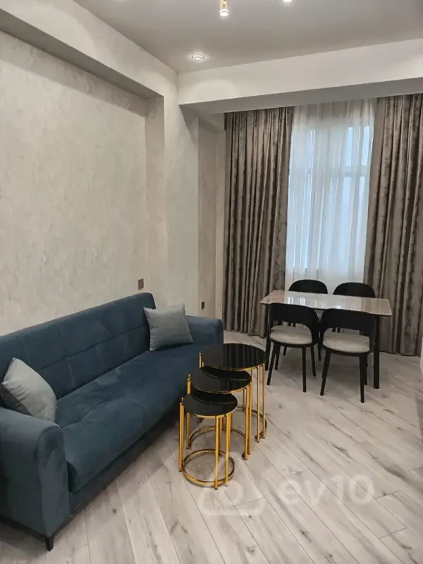 Kirayə verilir 2 otaqlı yeni tikili 40 m²