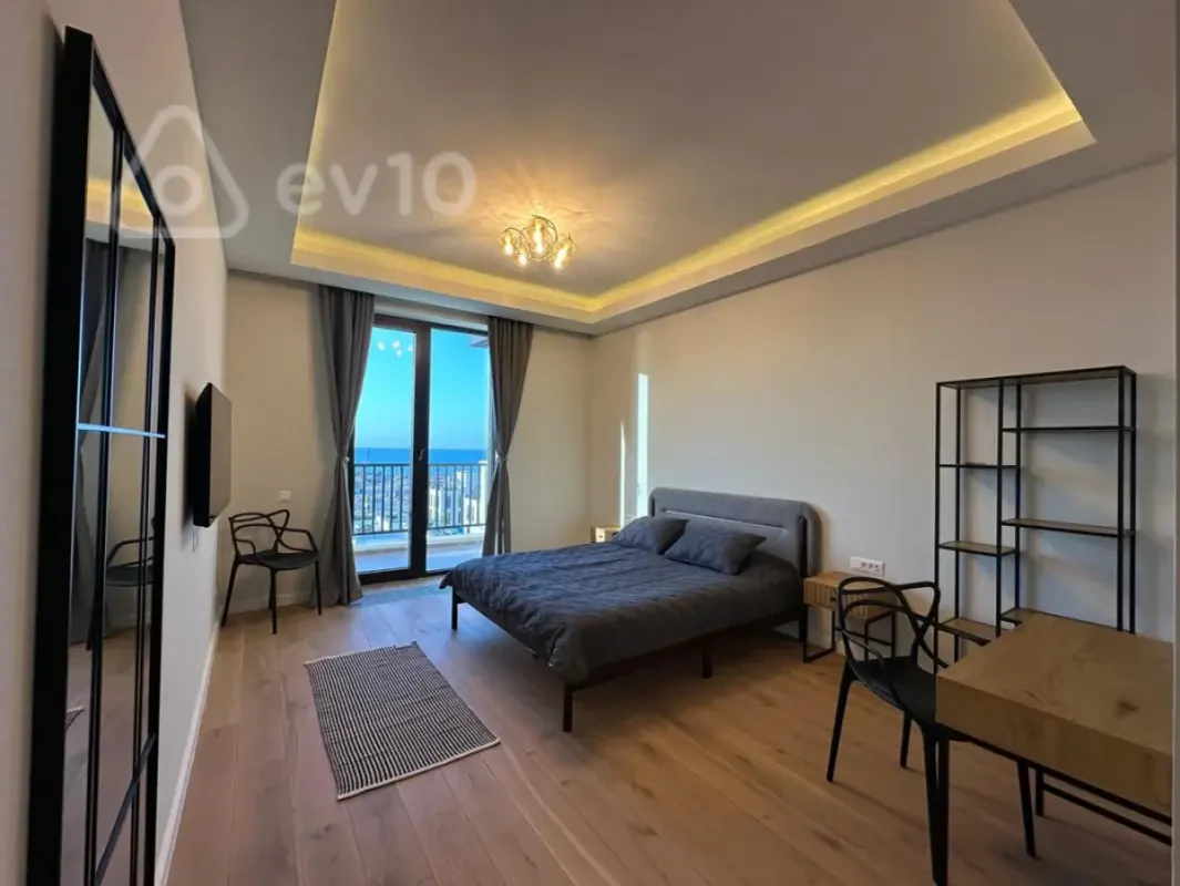 Kirayə verilir 3 otaqlı yeni tikili 100 m²