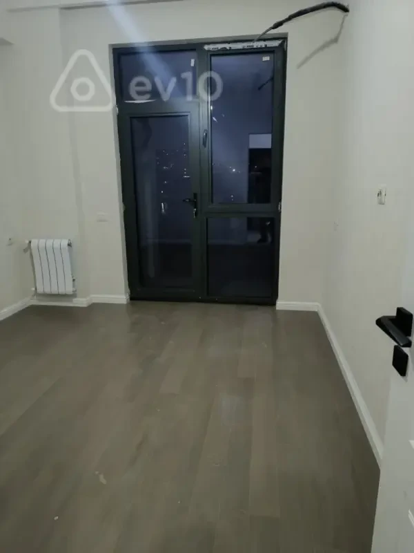 Kirayə verilir 2 otaqlı yeni tikili 50 m²