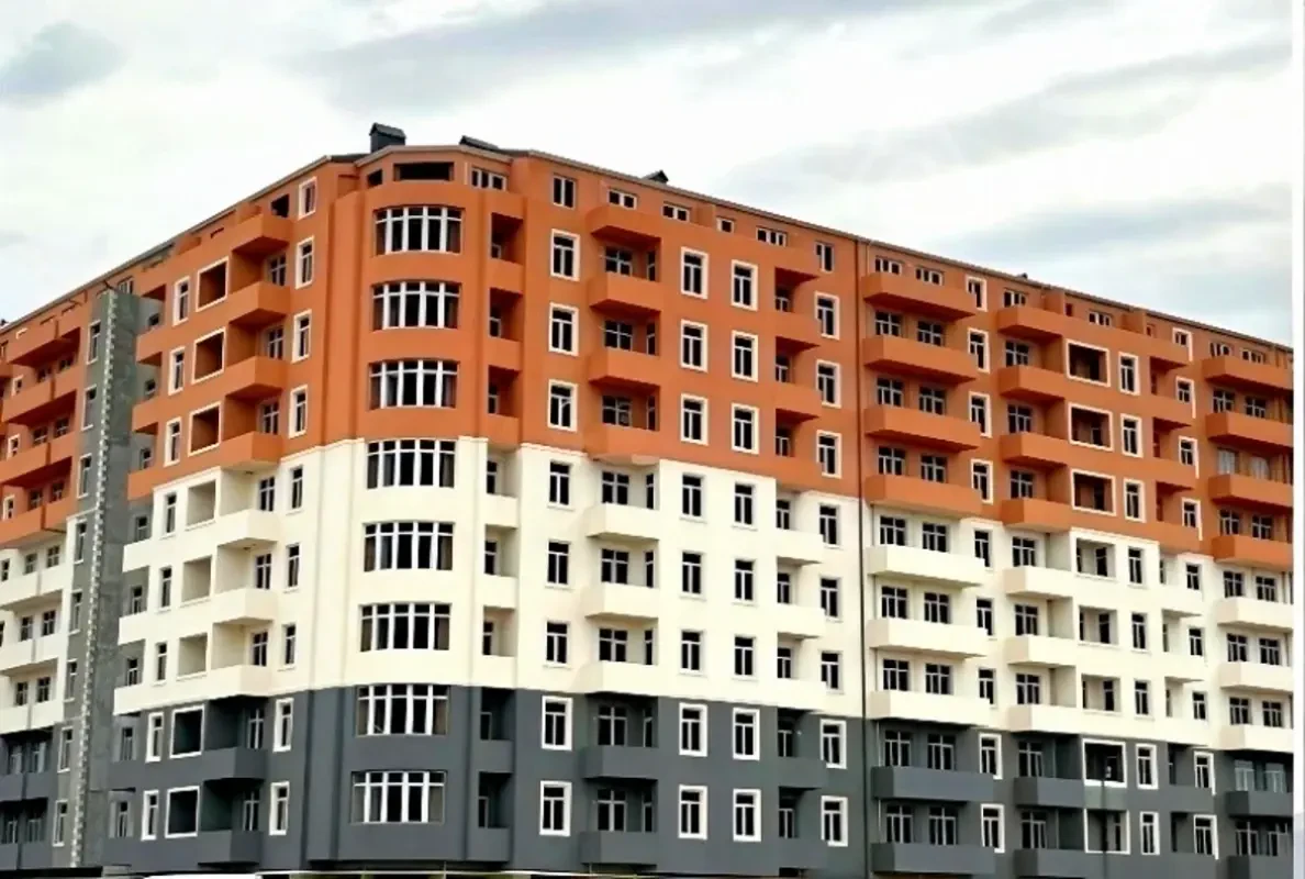 Satılır 2 otaqlı yeni tikili 49 m²