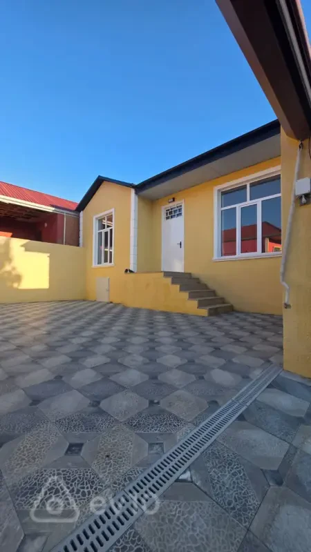 Satılır 4 otaqlı həyət evi 110 m²