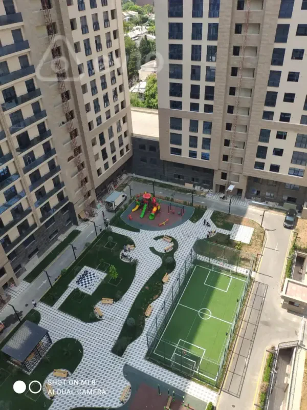 Kirayə verilir 3 otaqlı yeni tikili 100 m²