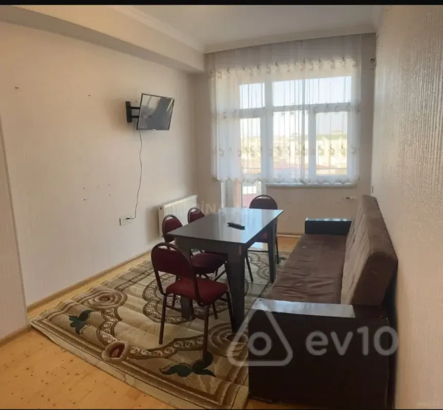 Kirayə verilir 2 otaqlı yeni tikili 65 m²