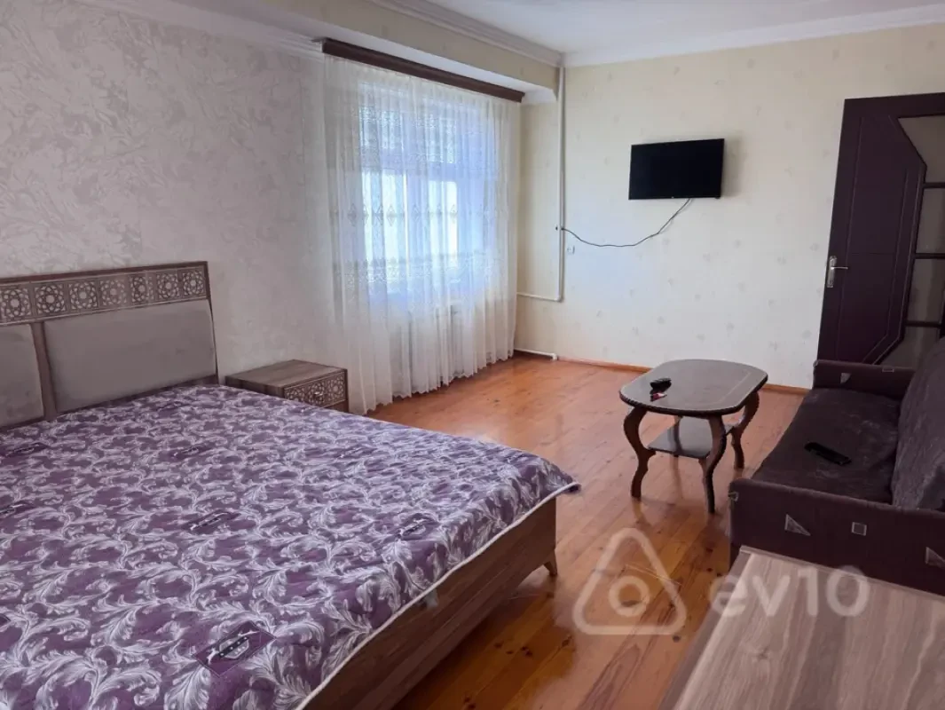 Kirayə verilir 1 otaqlı yeni tikili 50 m²
