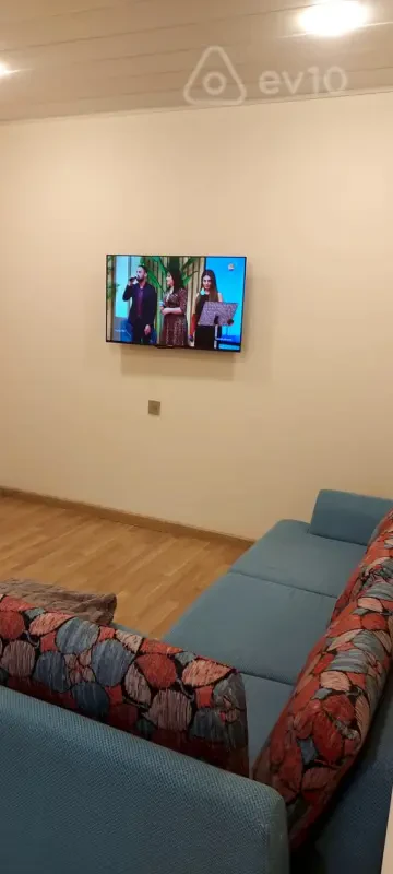 Kirayə verilir 2 otaqlı həyət evi 50 m²