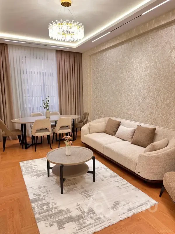 Kirayə verilir 2 otaqlı yeni tikili 60 m²