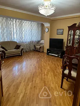 Satılır 3 otaqlı köhnə tikili 100 m² — Bakı, Nəsimi 3 otaq 100.00 m²