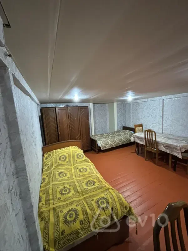 Kirayə verilir 2 otaqlı köhnə tikili 60 m²