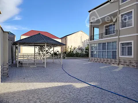 Kirayə verilir 8 otaqlı həyət evi 500 m² — Bakı, Səbail 8 otaq 500.00 m²