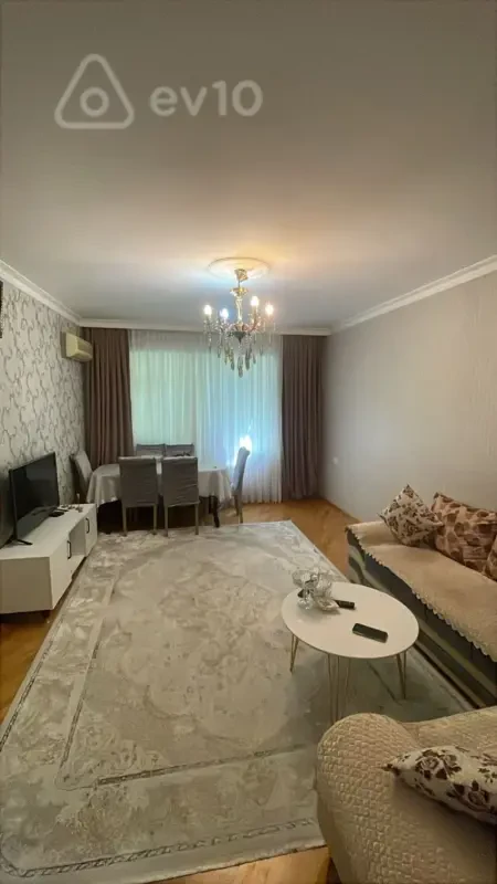 Kirayə verilir 3 otaqlı köhnə tikili 70 m²