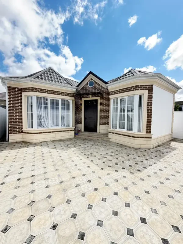 Satılır 4 otaqlı həyət evi 100 m²
