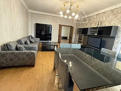 Kirayə verilir 4 otaqlı yeni tikili 160 m² — Bakı, Nəsimi 4 otaq 160.00 m²