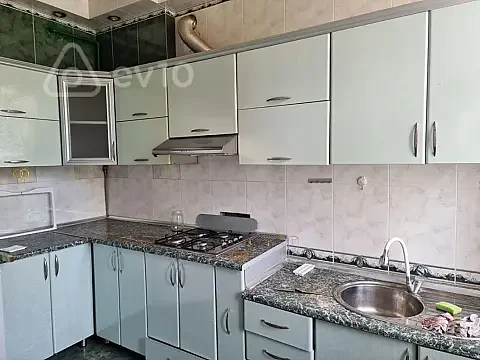 Kirayə verilir 2 otaqlı köhnə tikili 75 m² — Bakı, Nərimanov 2 otaq 75.00 m²