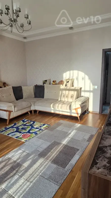 Kirayə verilir 3 otaqlı yeni tikili 80 m²