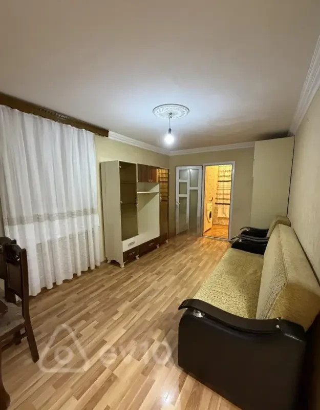 Satılır 2 otaqlı köhnə tikili 35 m²