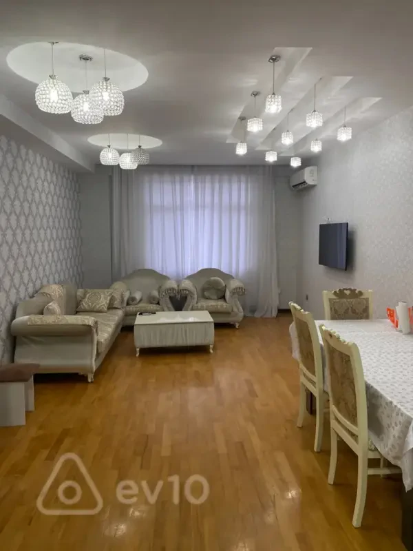 Satılır 3 otaqlı yeni tikili 136 m²