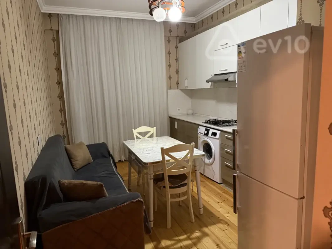 Kirayə verilir 2 otaqlı yeni tikili 60 m²