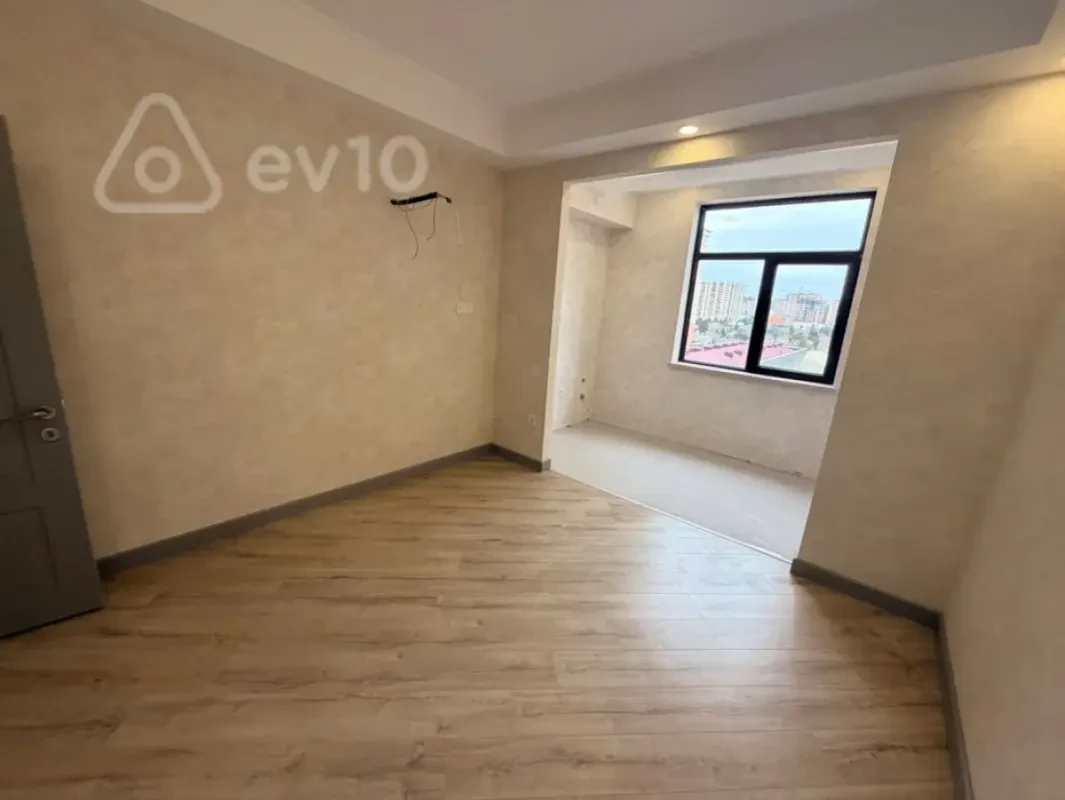 Satılır 2 otaqlı yeni tikili 65 m²