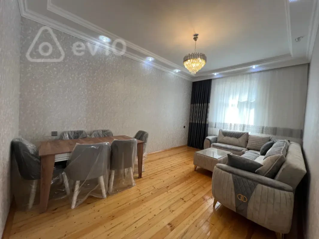 Satılır 6 otaqlı həyət evi 180 m²