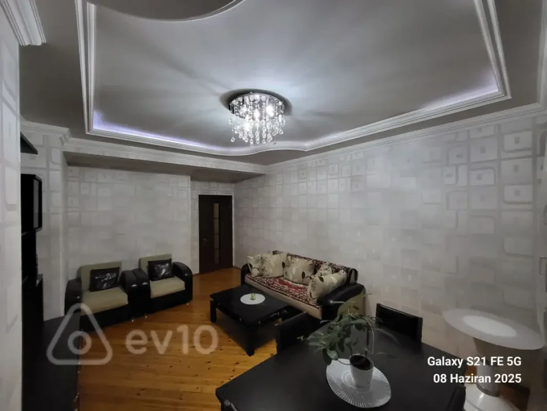 Kirayə verilir 2 otaqlı yeni tikili 90 m²