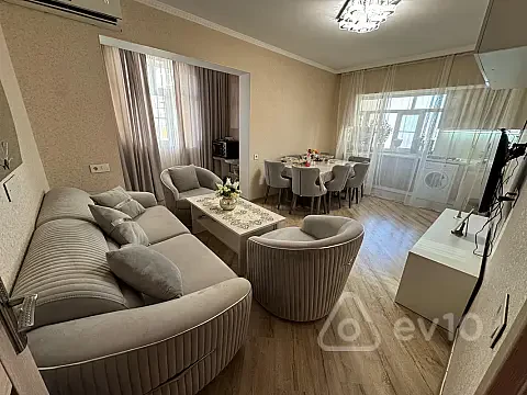 Satılır 2 otaqlı köhnə tikili 42 m² — Bakı, Nəsimi 2 otaq 42.00 m²