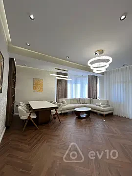 Satılır 3 otaqlı yeni tikili 140 m² — Bakı, Nərimanov 3 otaq 140.00 m²
