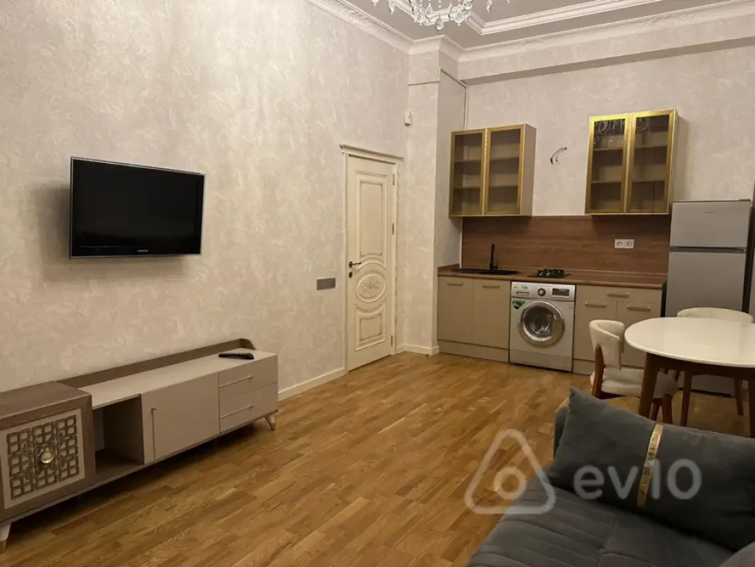 Kirayə verilir 2 otaqlı yeni tikili 50 m²