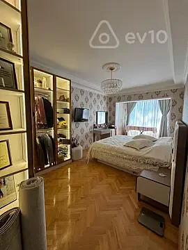 Satılır 3 otaqlı köhnə tikili 85 m² — Bakı, Nərimanov 3 otaq 85.00 m²