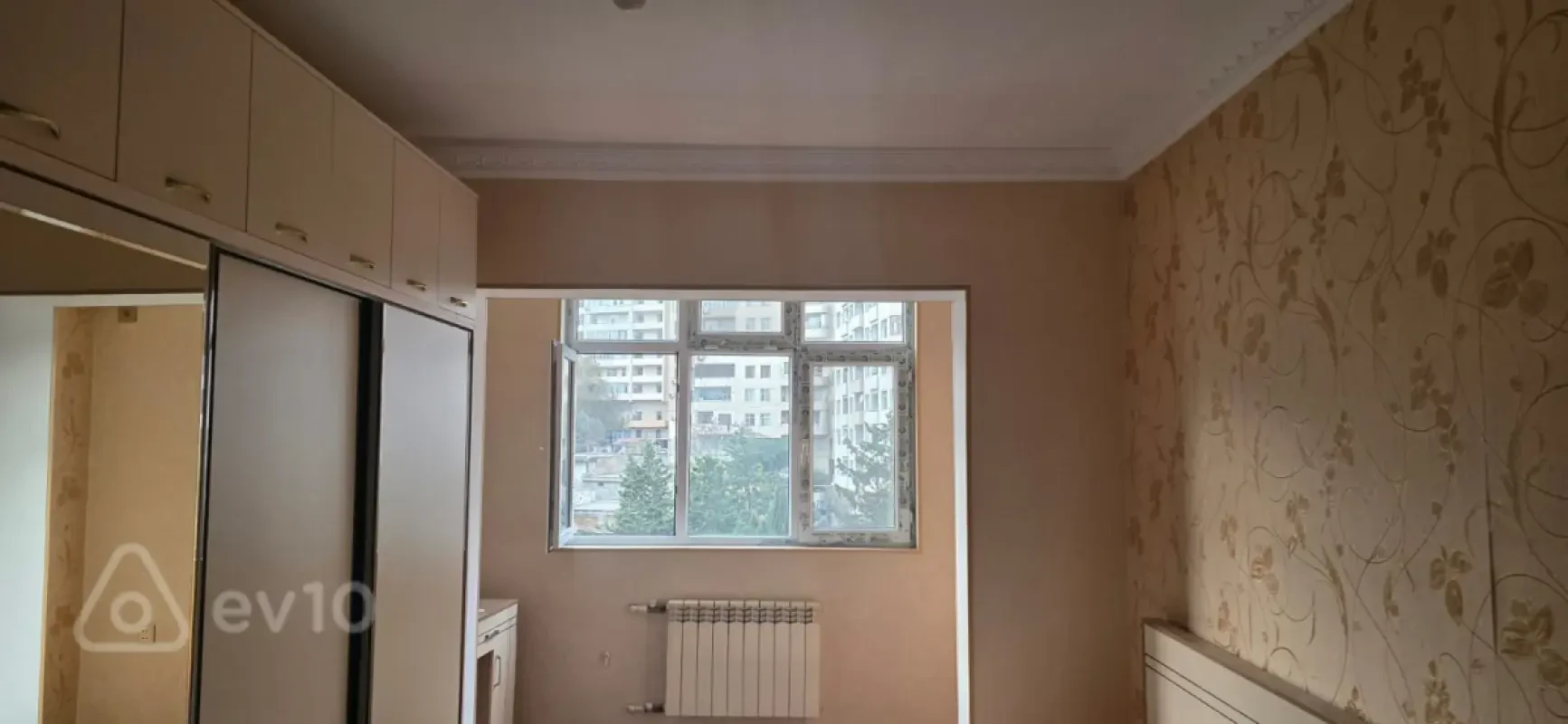 Satılır 3 otaqlı köhnə tikili 78 m²