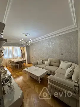 Satılır 3 otaqlı köhnə tikili 70 m² — Bakı, Nərimanov 3 otaq 70.00 m²