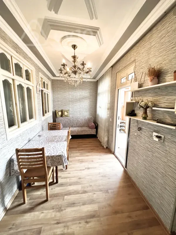 Satılır 5 otaqlı həyət evi 100 m²