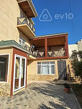 Kirayə verilir 7 otaqlı həyət evi 300 m² — Bakı, Səbail 7 otaq 300.00 m²
