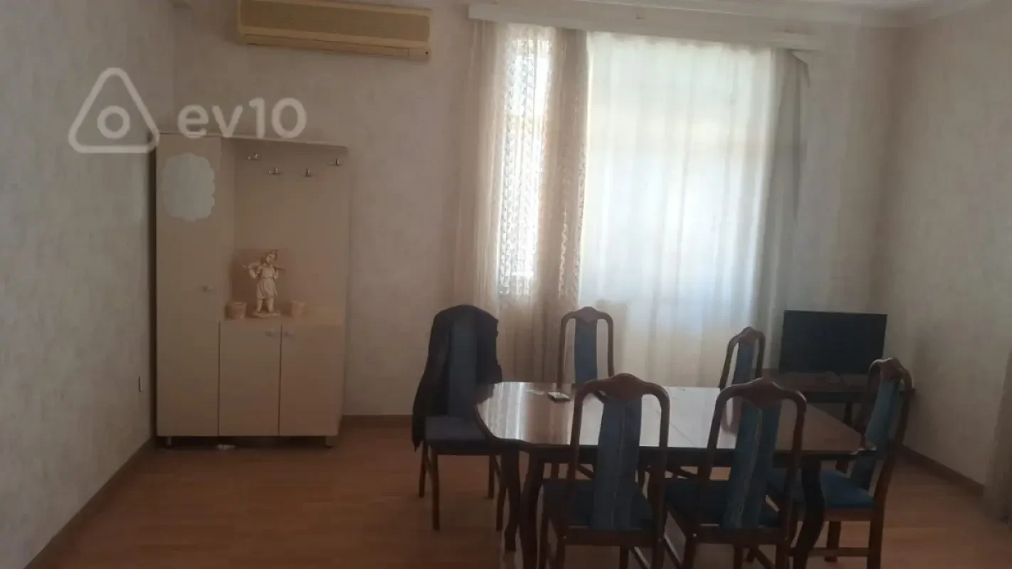 Kirayə verilir 3 otaqlı yeni tikili 70 m²