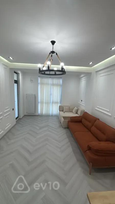 Kirayə verilir 2 otaqlı yeni tikili 70 m²