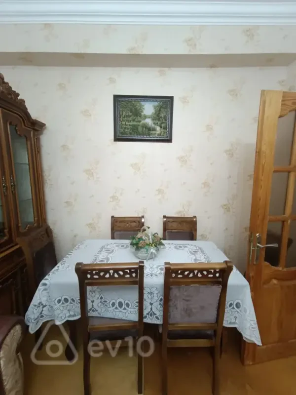 Kirayə verilir 2 otaqlı yeni tikili 100 m²