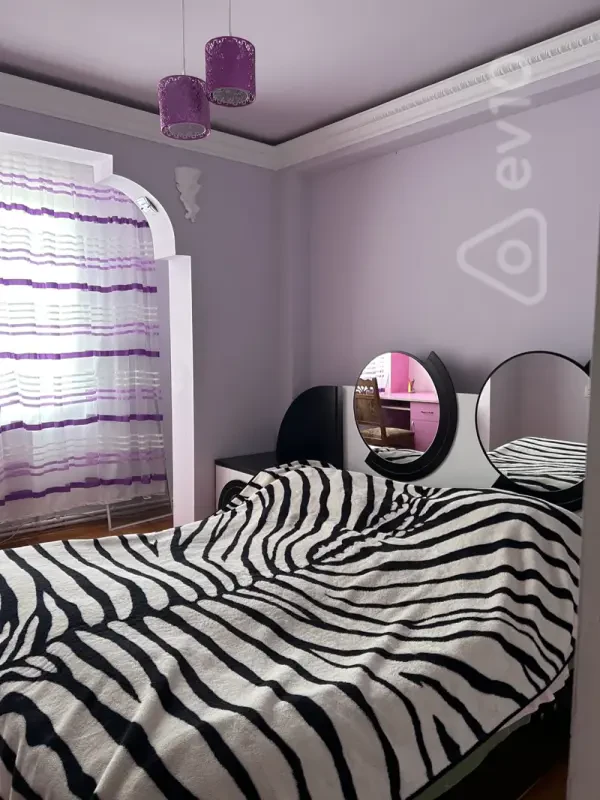 Kirayə verilir 2 otaqlı yeni tikili 60 m²