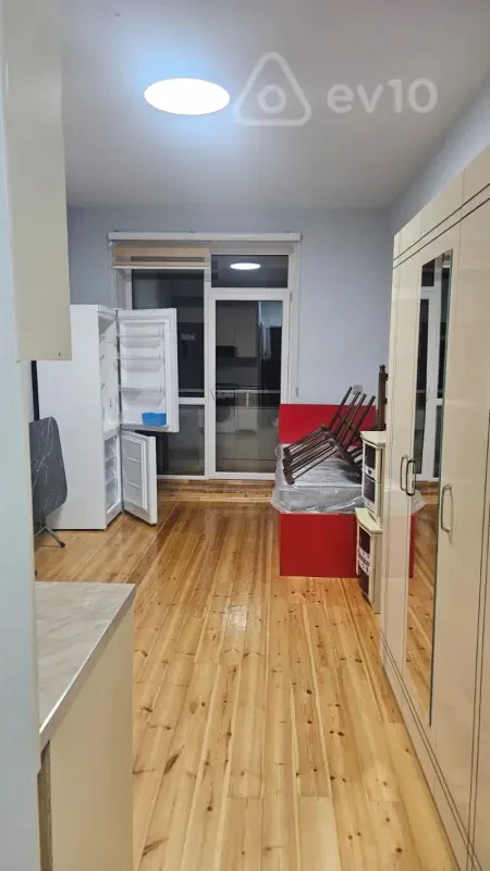 Kirayə verilir 1 otaqlı yeni tikili 30 m²