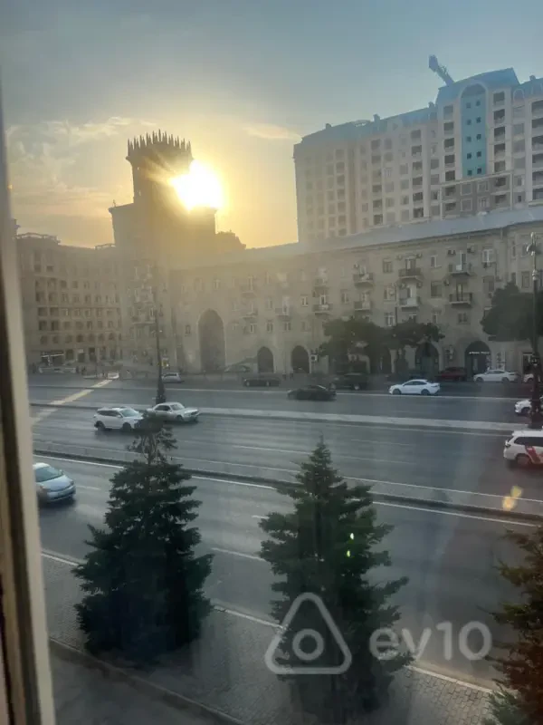 Kirayə verilir 3 otaqlı köhnə tikili 79 m²