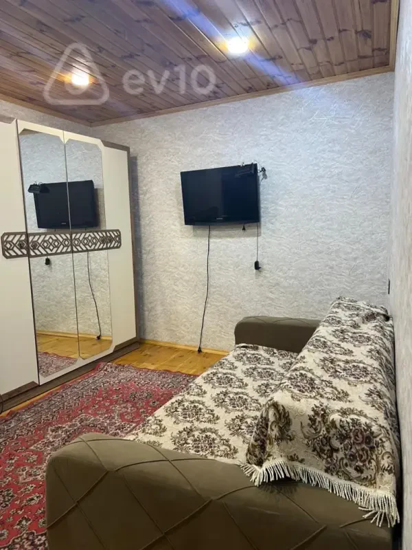 Kirayə verilir 1 otaqlı həyət evi 30 m²