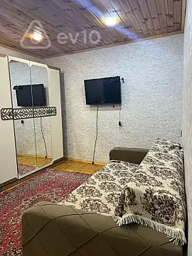 Kirayə verilir 1 otaqlı həyət evi 30 m² — Bakı, Yasamal 1 otaq 30.00 m²