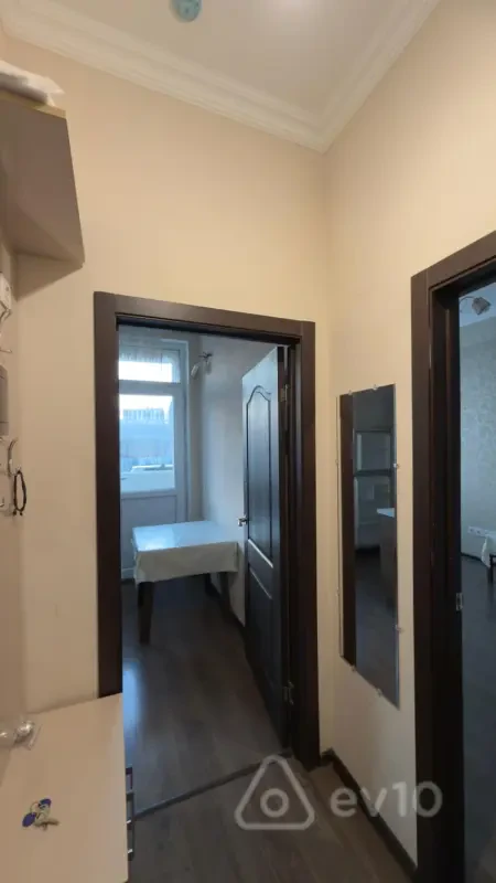Kirayə verilir 1 otaqlı yeni tikili 40 m²