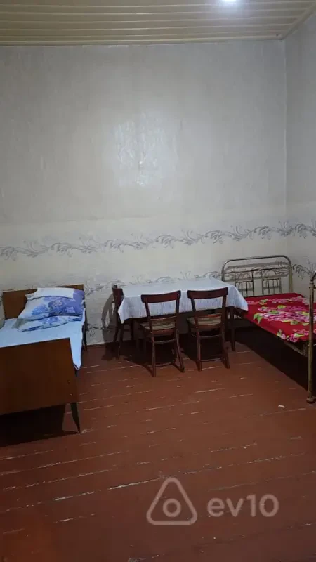 Kirayə verilir 1 otaqlı həyət evi 40 m²