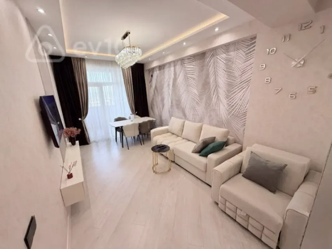 Satılır 2 otaqlı yeni tikili 65 m²