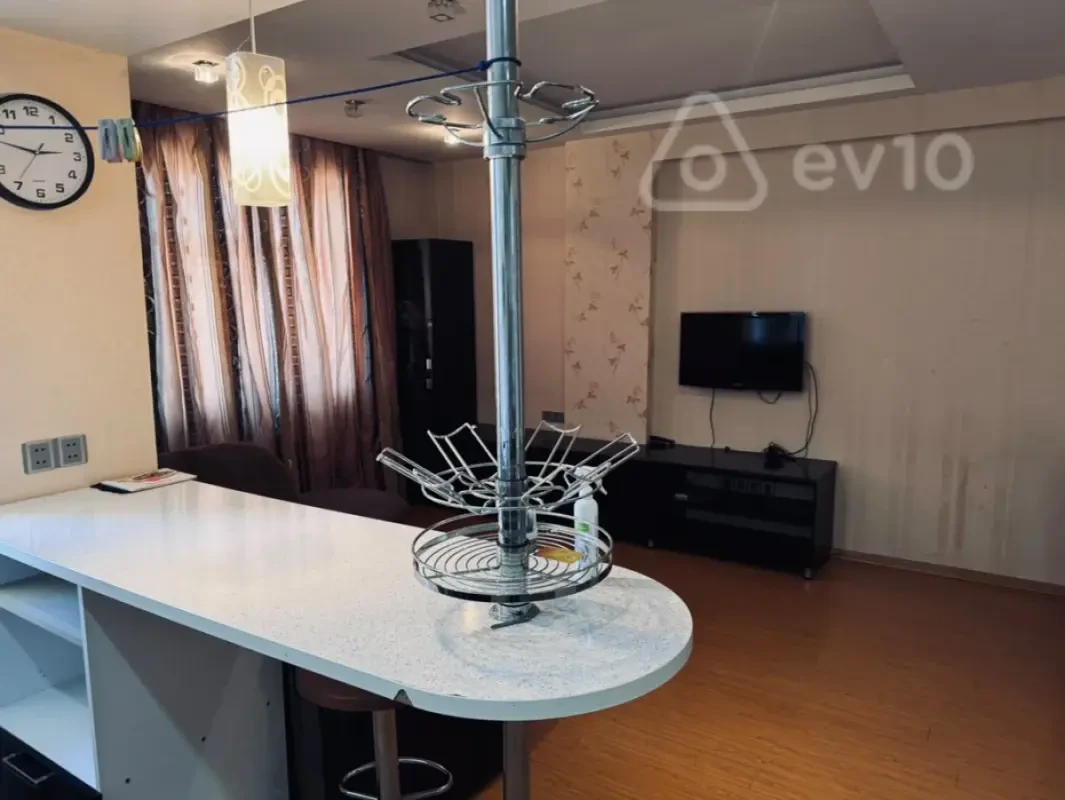 Kirayə verilir 1 otaqlı yeni tikili 50 m²