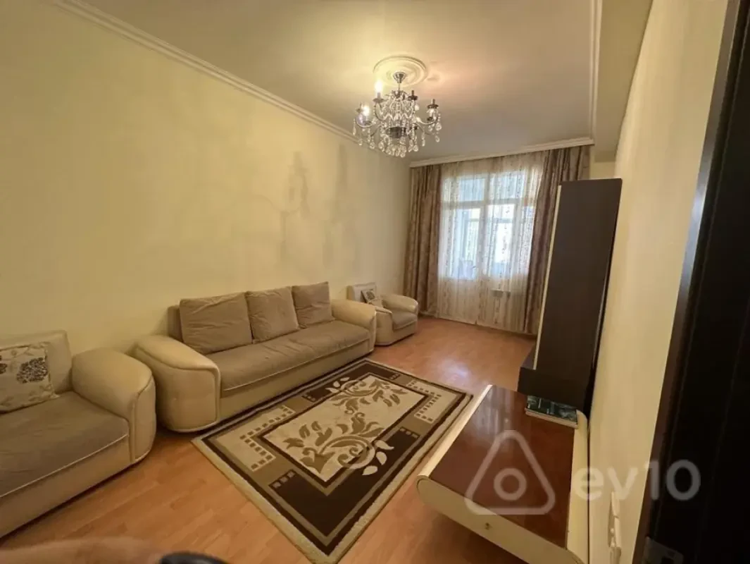 Kirayə verilir 2 otaqlı yeni tikili 60 m²