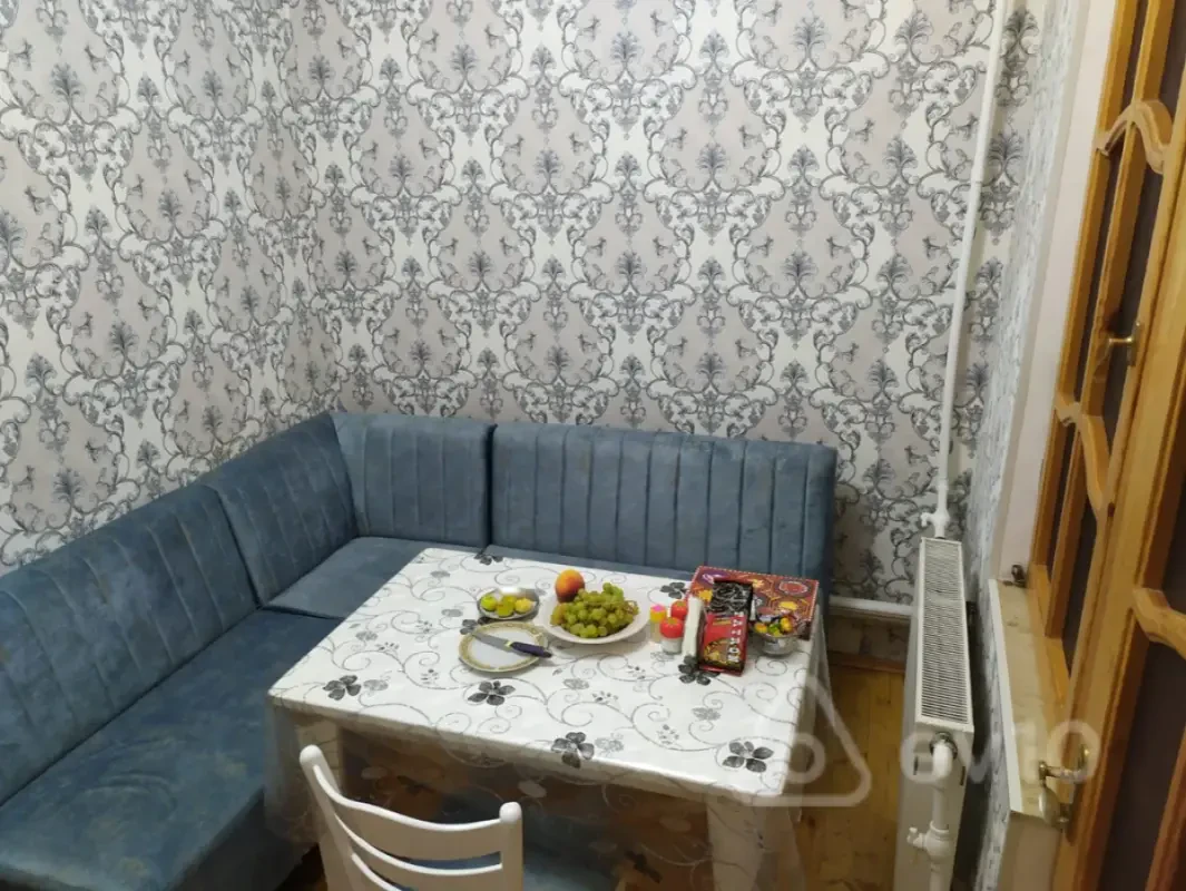 Kirayə verilir 3 otaqlı köhnə tikili 65 m²